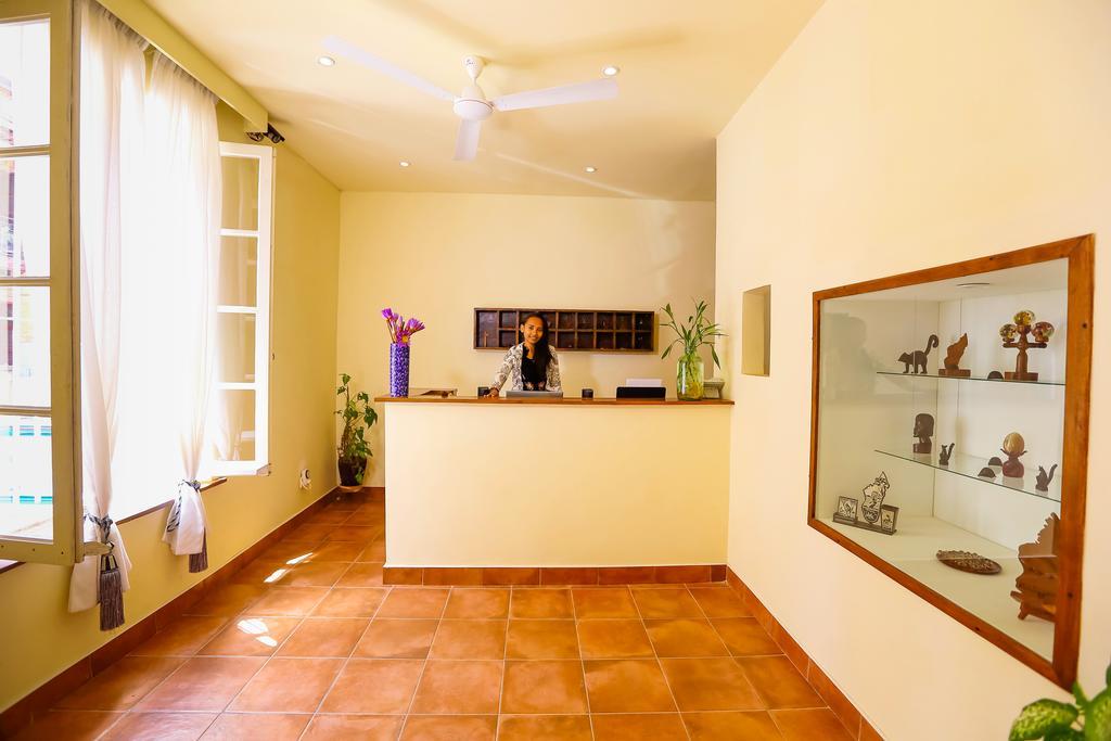 Le Lotus Bleu Hotel Антананариву Екстериор снимка