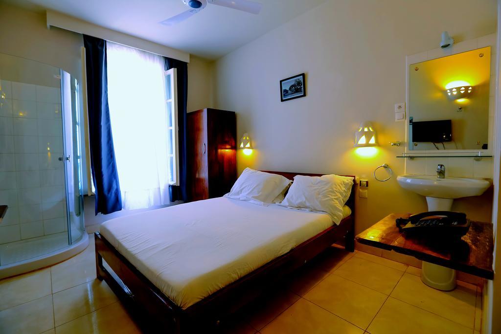 Le Lotus Bleu Hotel Антананариву Екстериор снимка