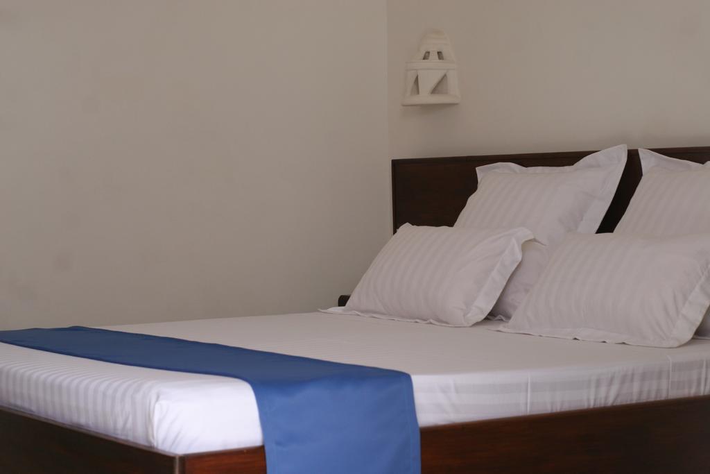 Le Lotus Bleu Hotel Антананариву Екстериор снимка