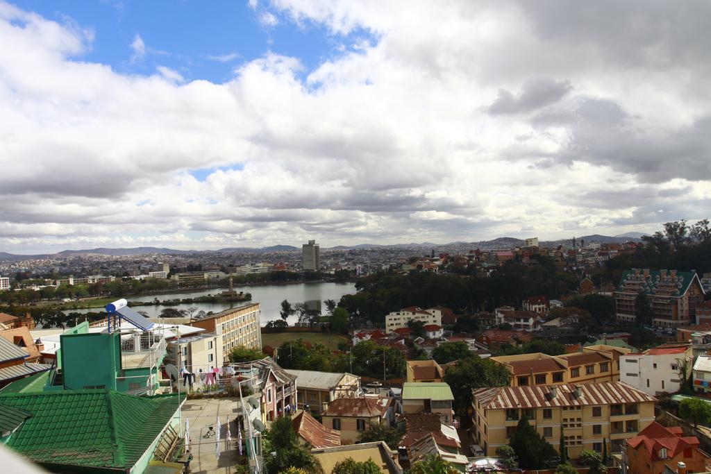 Le Lotus Bleu Hotel Антананариву Екстериор снимка