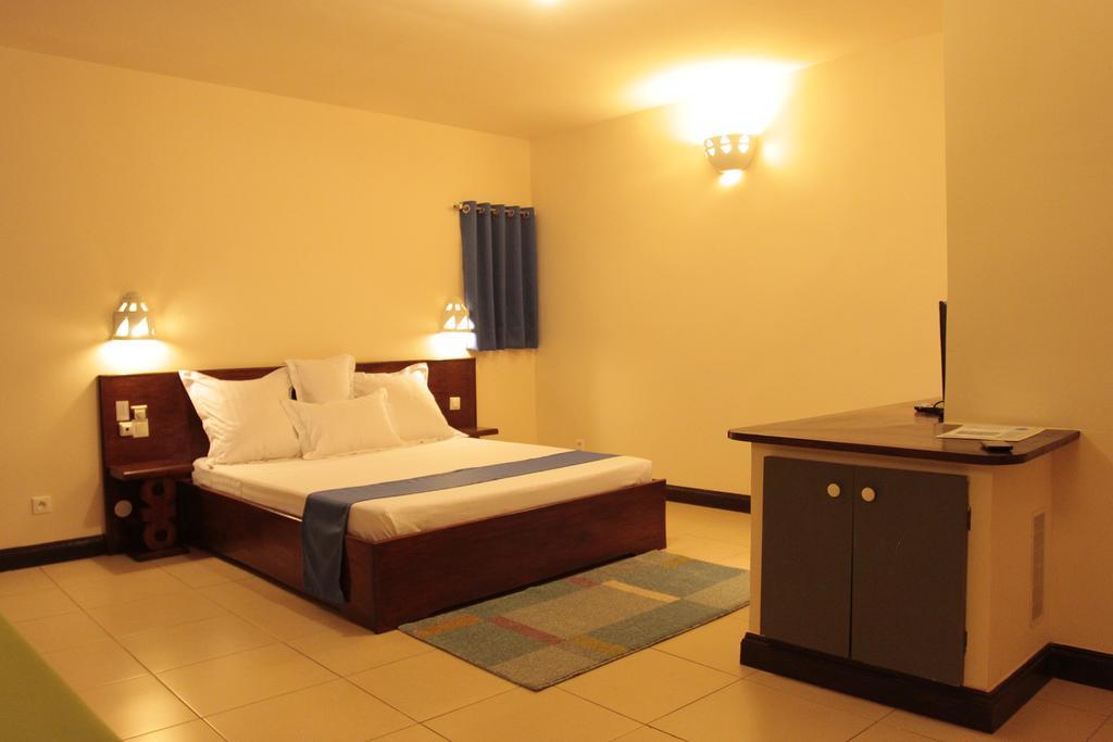 Le Lotus Bleu Hotel Антананариву Екстериор снимка
